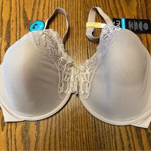 ⭐️⭐️ NWT Bali Full Coverage Smoothing Bra with flexible fit 42DD style DF0084